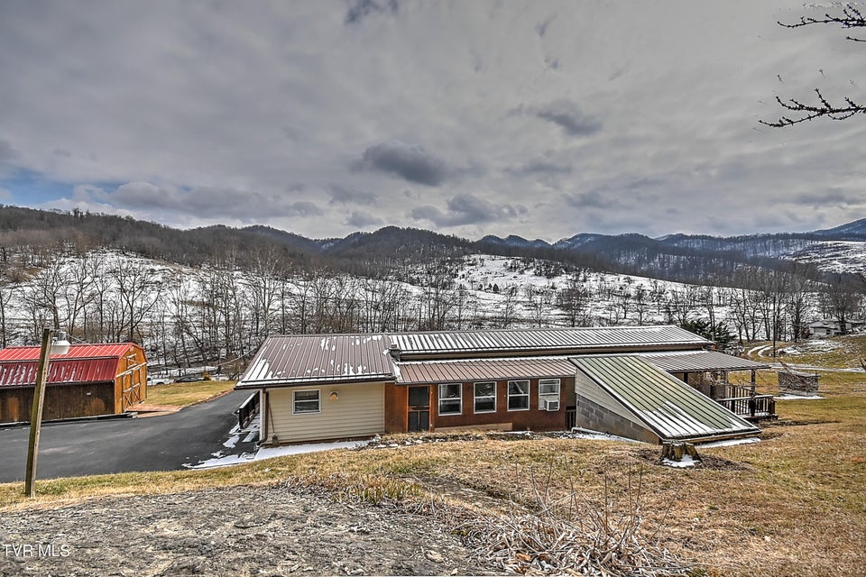 Photo #43: 839 Corn Valley Road