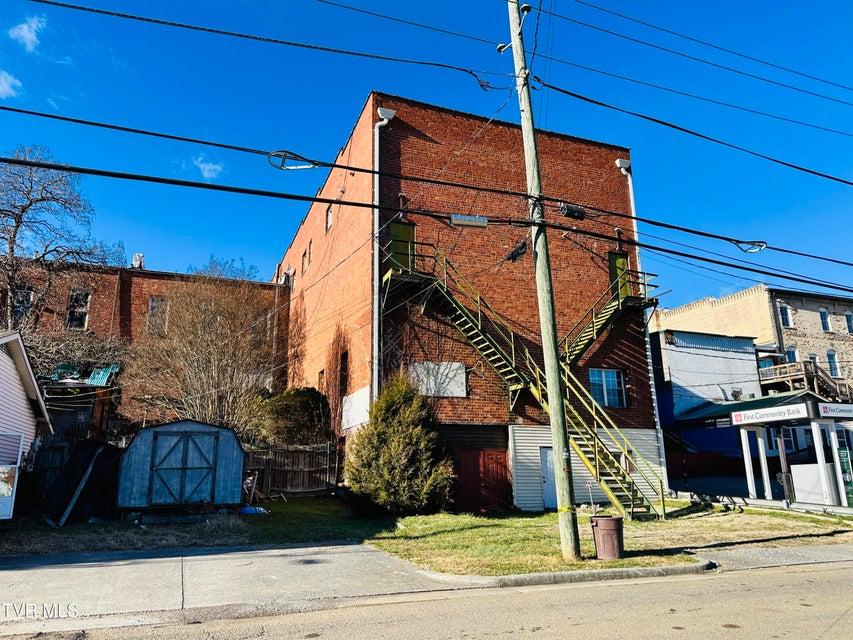 Photo #4: 143 Jackson Street