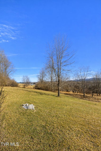 Photo #11: 36091 Glove Drive