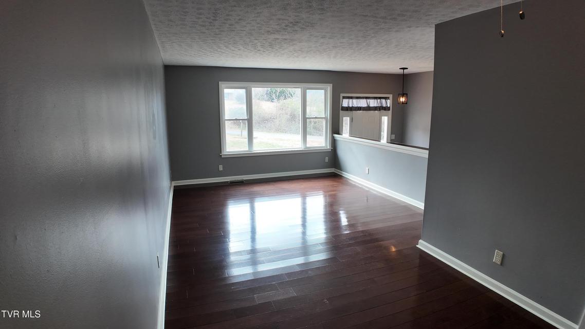 Photo #26: 123 Valley View Drive