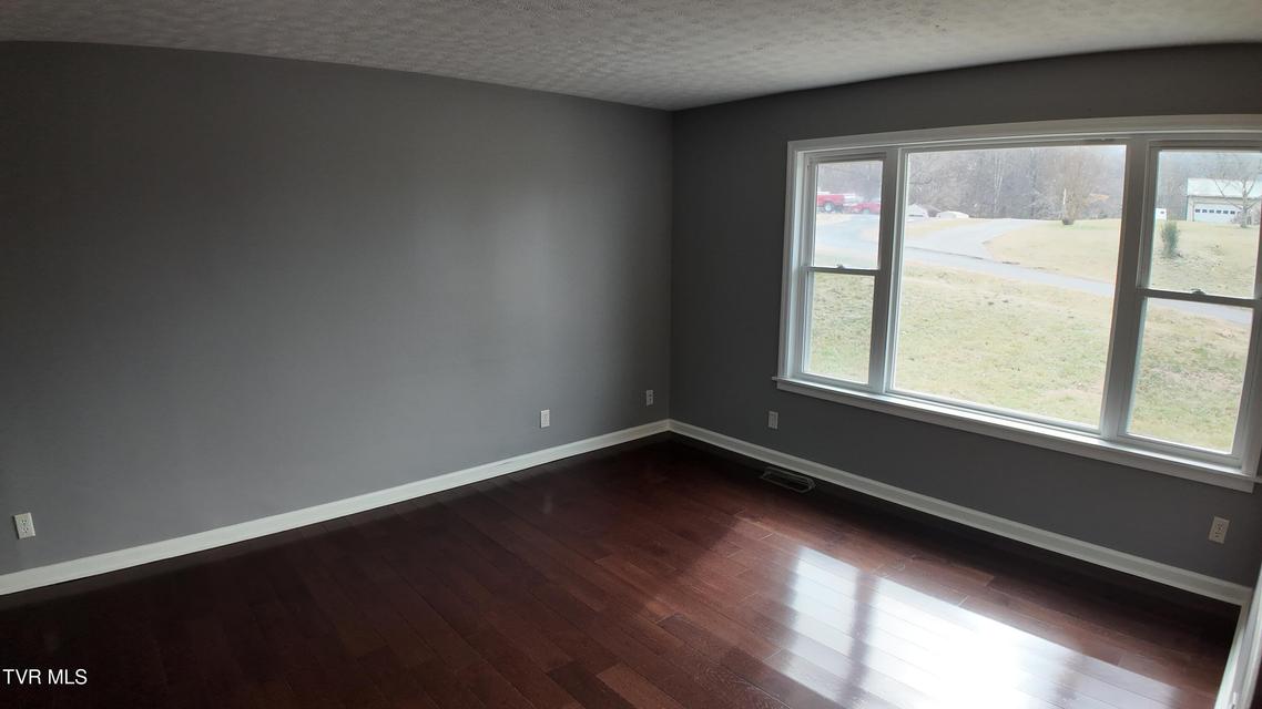 Photo #29: 123 Valley View Drive