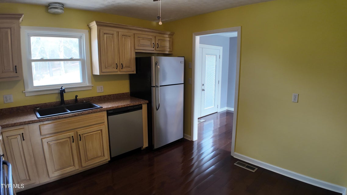 Photo #30: 123 Valley View Drive