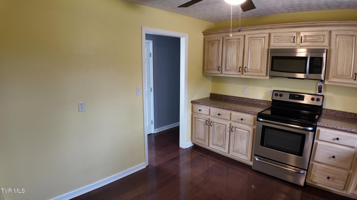 Photo #32: 123 Valley View Drive