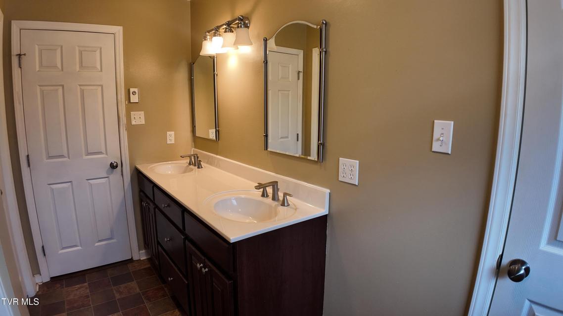 Photo #39: 123 Valley View Drive