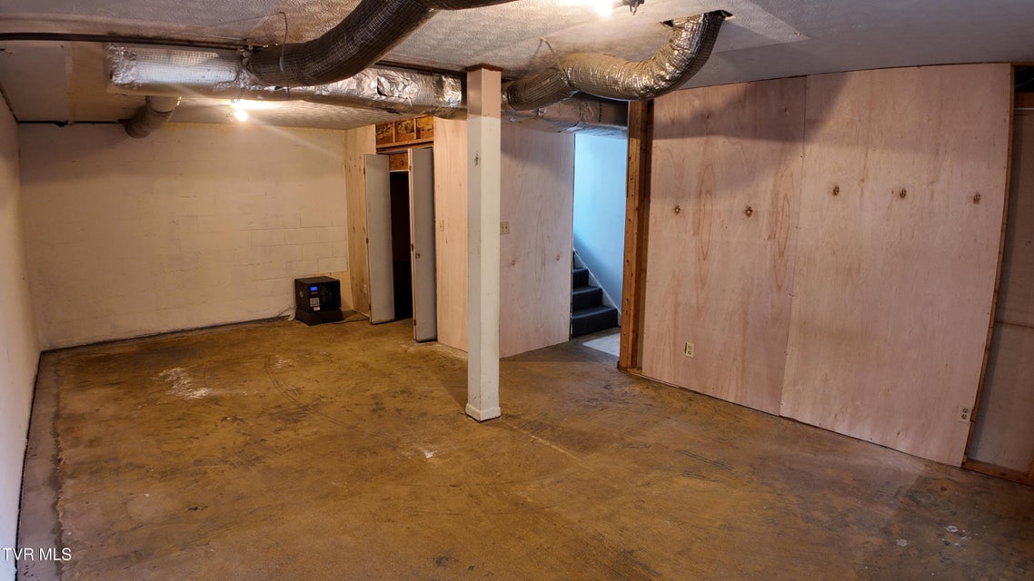 Photo #52: 123 Valley View Drive