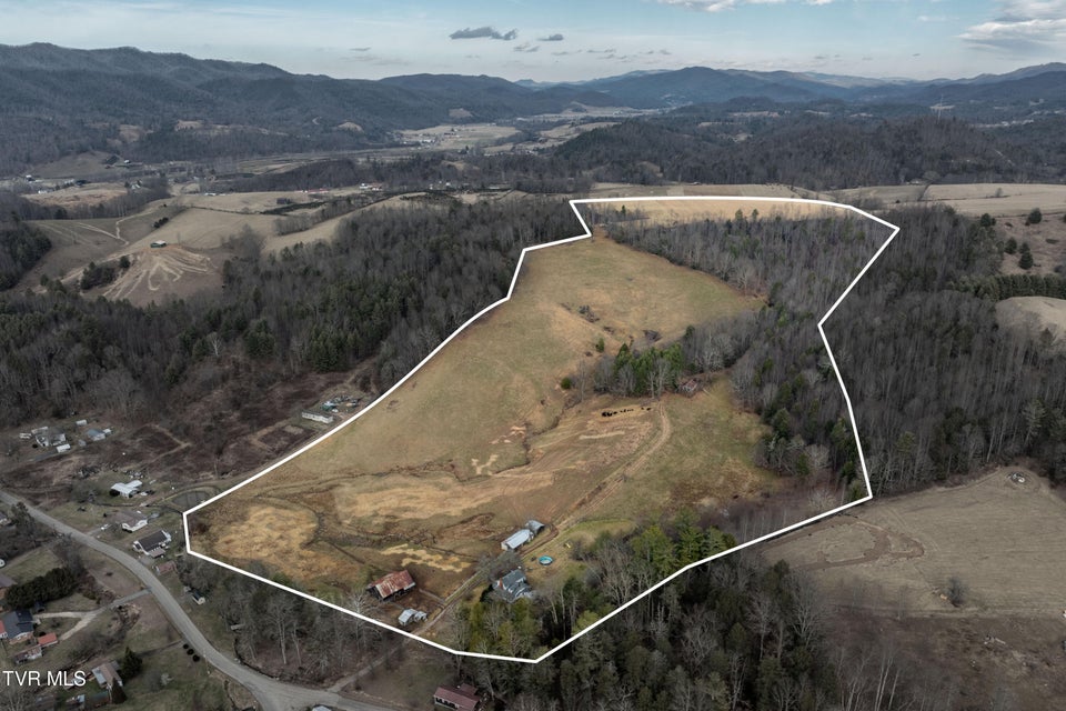 Photo #35: 517 Mill Creek Road