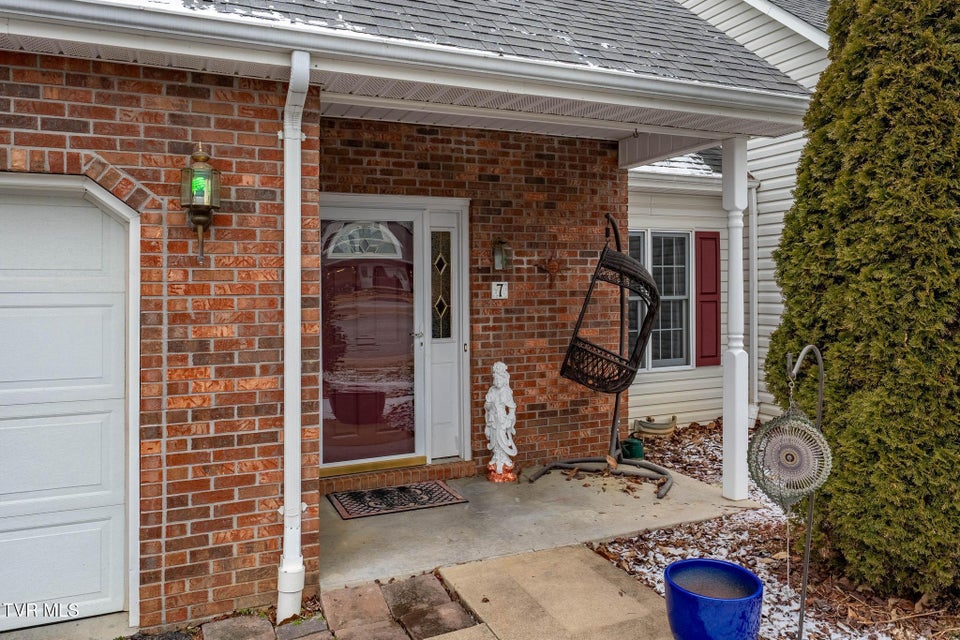 Photo #2: 7 Cherokee Ridge Court