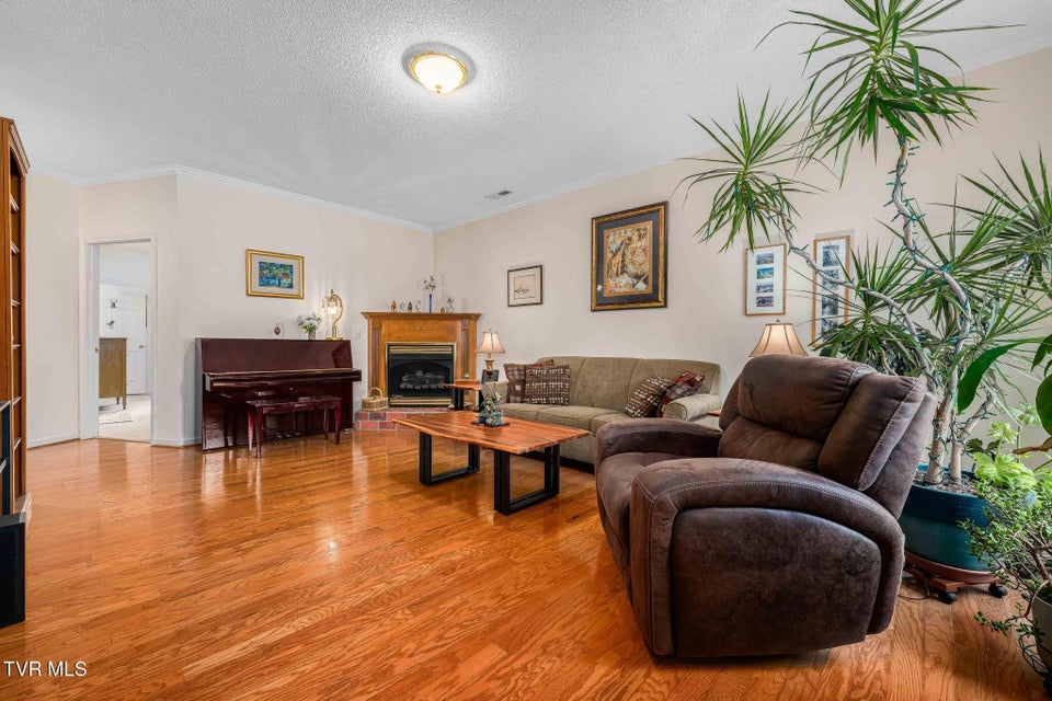 Photo #4: 7 Cherokee Ridge Court