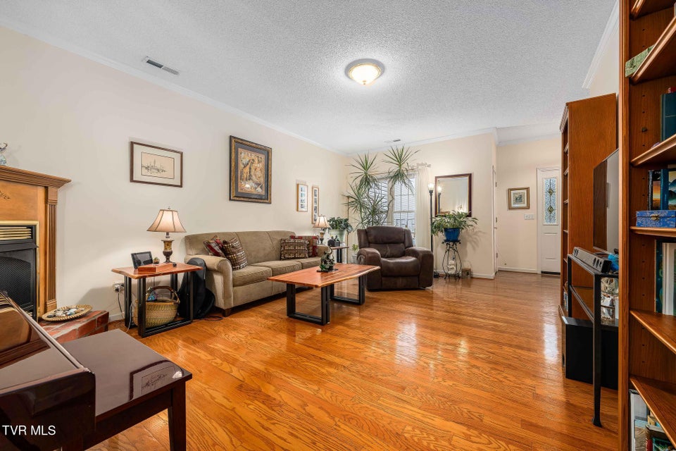 Photo #5: 7 Cherokee Ridge Court