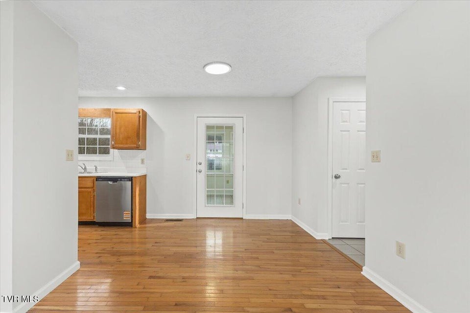 Photo #17: 331 Townview Drive