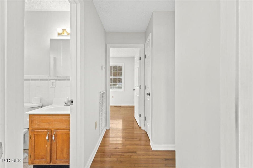 Photo #20: 331 Townview Drive