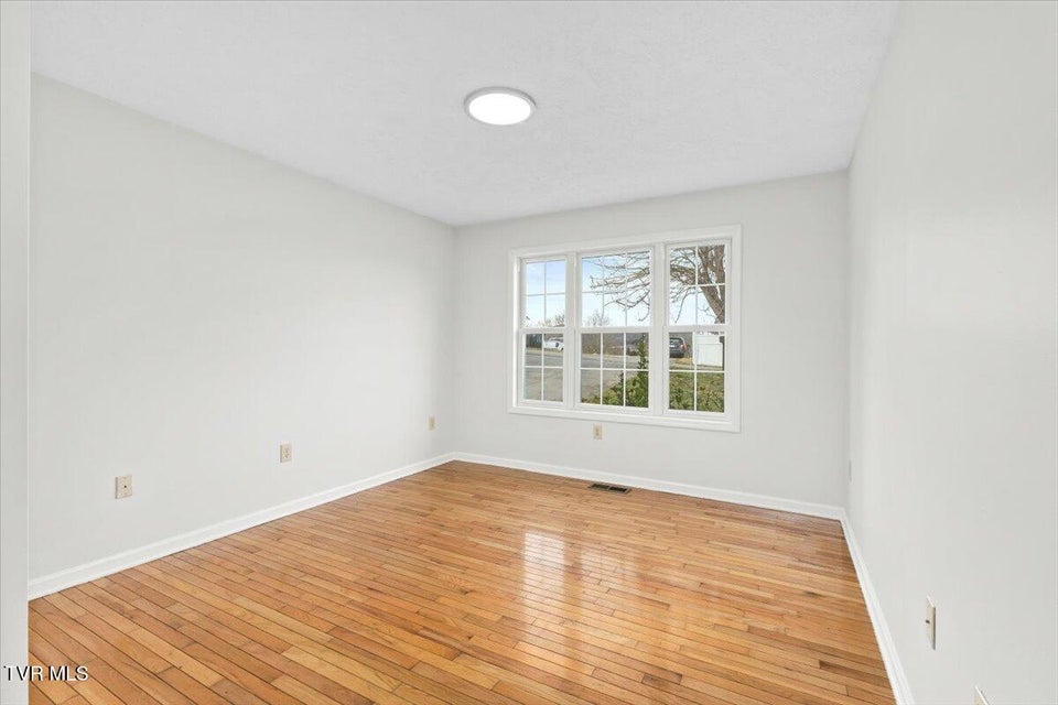 Photo #29: 331 Townview Drive