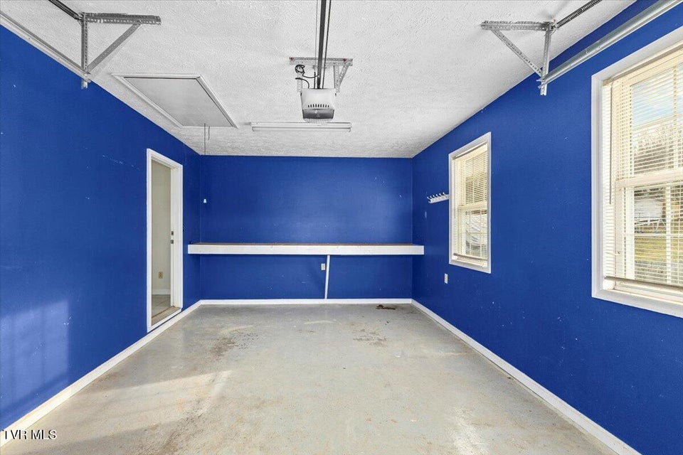 Photo #33: 331 Townview Drive