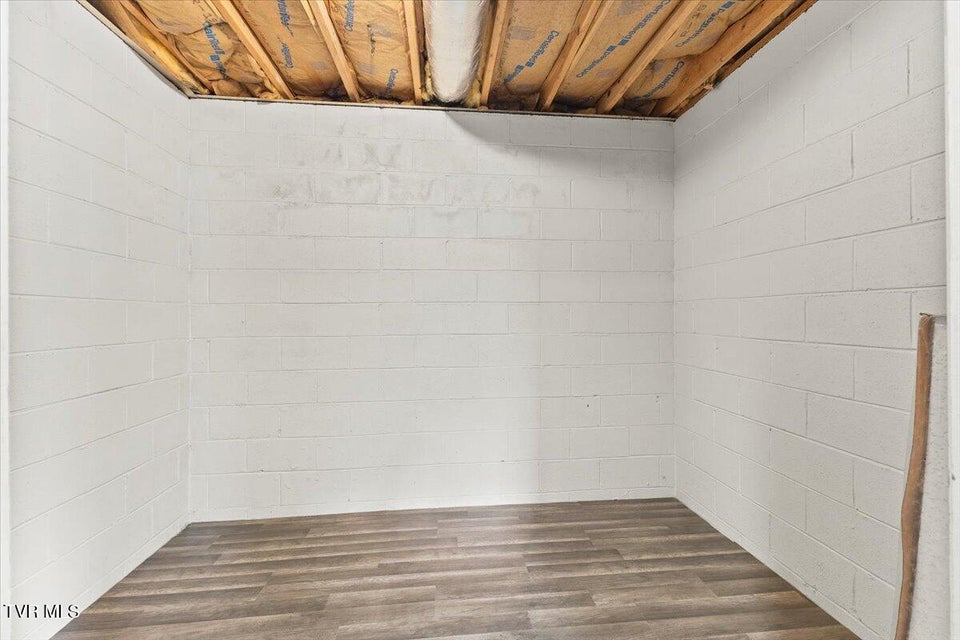 Photo #36: 331 Townview Drive