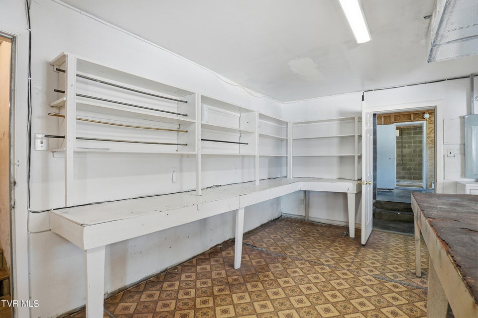 Photo #37: 528 Main Street