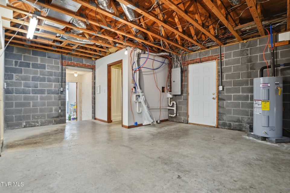 Photo #41: 528 Main Street