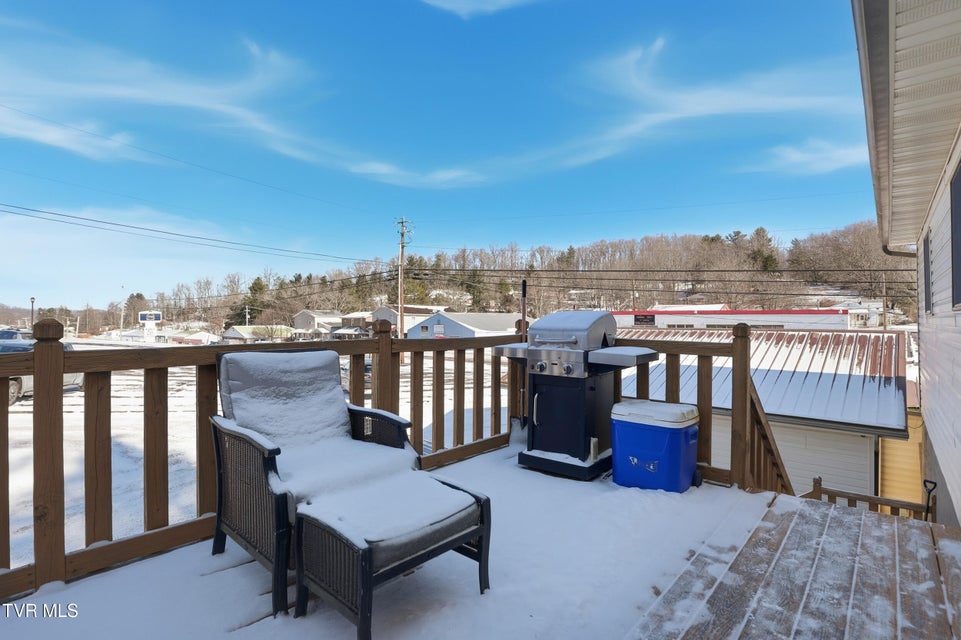 Photo #5: 528 Main Street