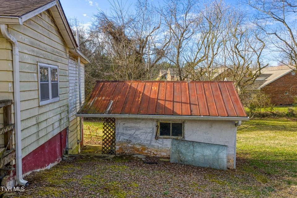 Photo #12: 1605 Lynnwood Drive