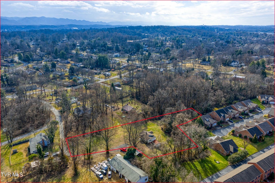 Photo #18: 1605 Lynnwood Drive