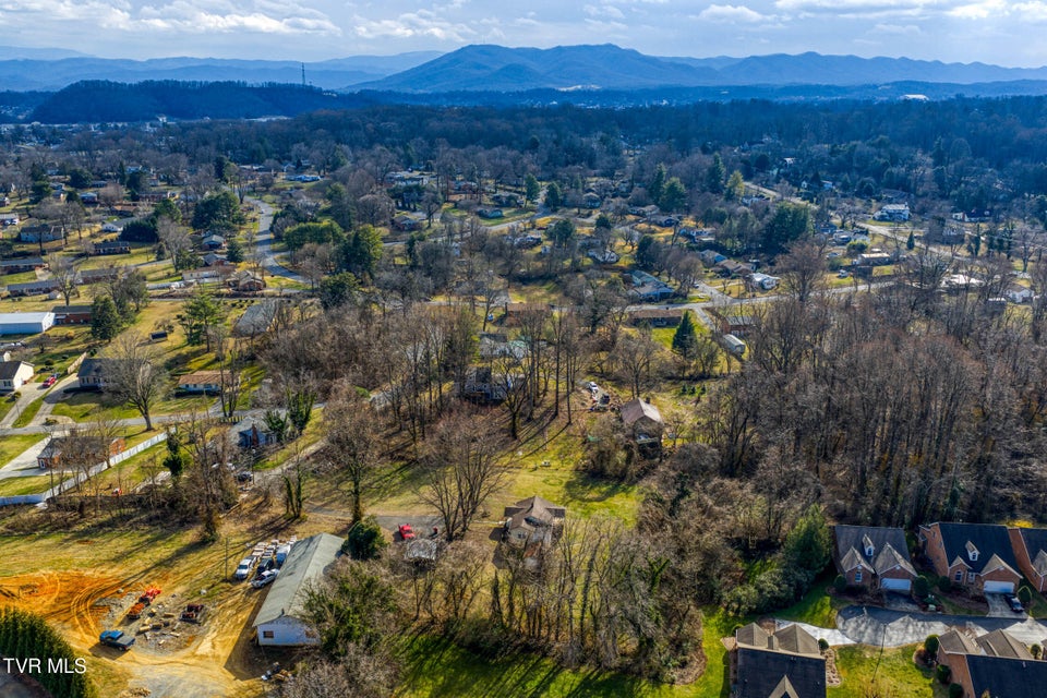 Photo #19: 1605 Lynnwood Drive