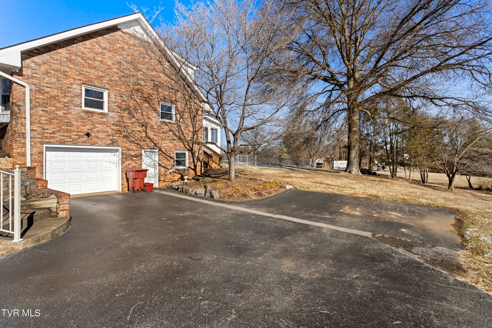 Photo #80: 2112 Knob Creek Road