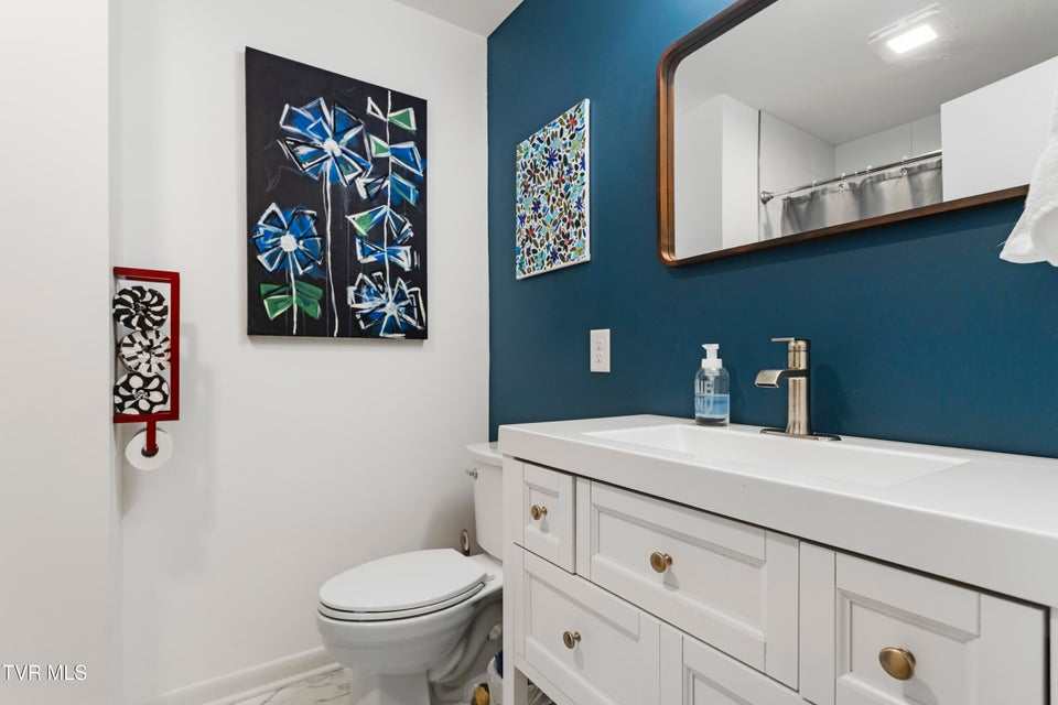 Photo #31: 2112 Knob Creek Road