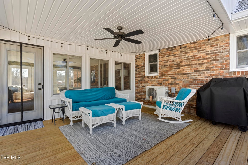 Photo #75: 2112 Knob Creek Road