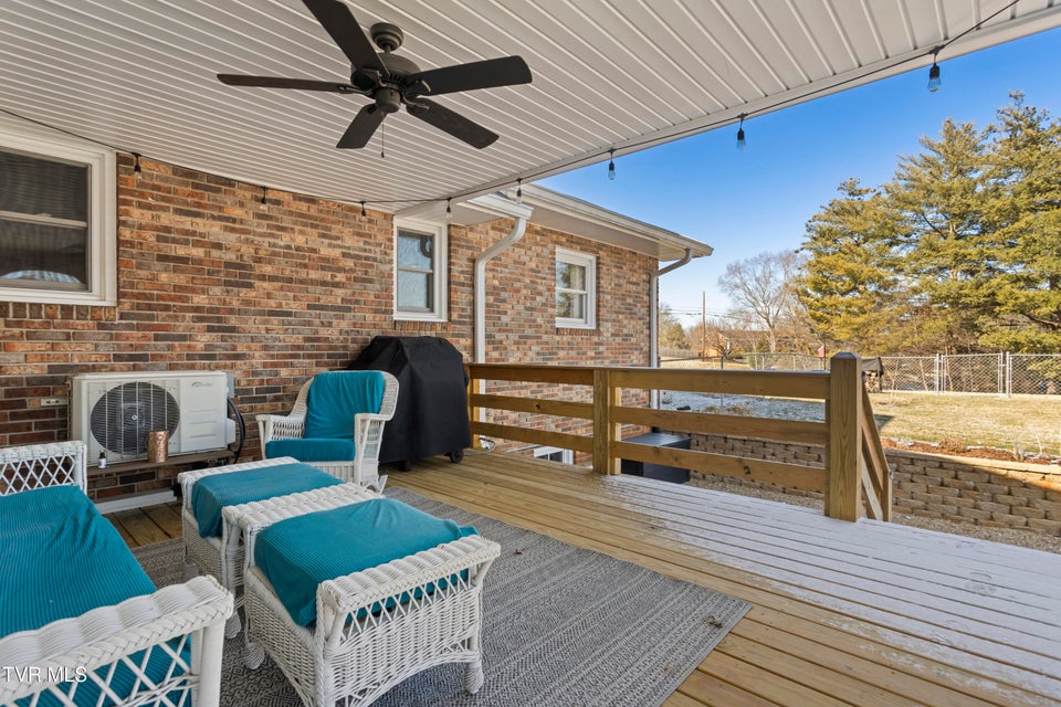 Photo #72: 2112 Knob Creek Road