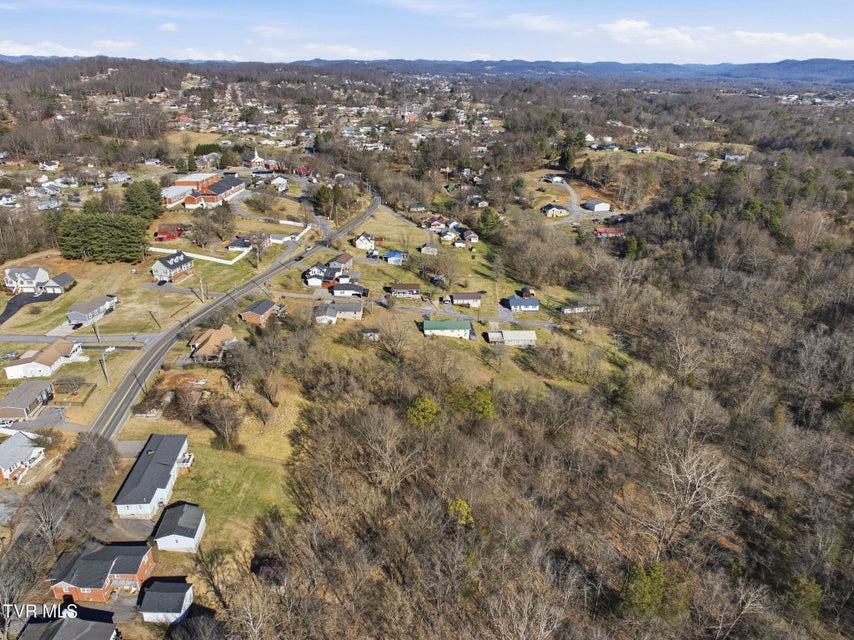 Photo #11: 1515 Bloomingdale Road