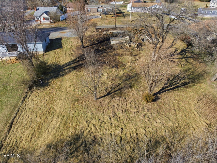 Photo #16: 1515 Bloomingdale Road