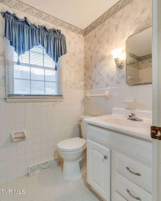 Photo #13: 2517 Sinking Creek Road