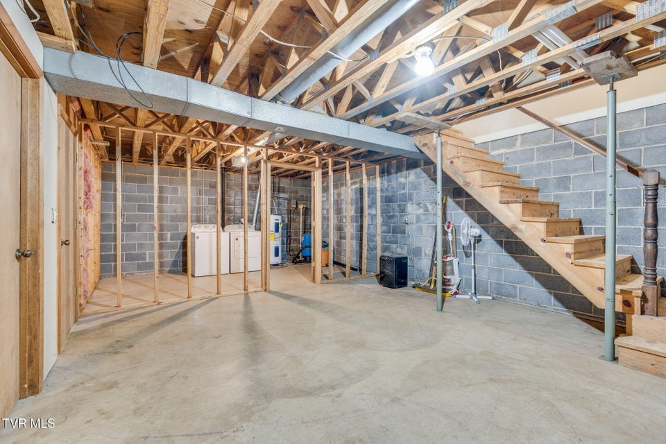 Photo #21: 2517 Sinking Creek Road