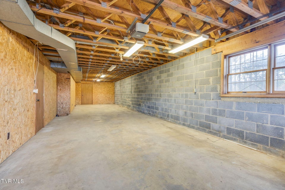 Photo #22: 2517 Sinking Creek Road