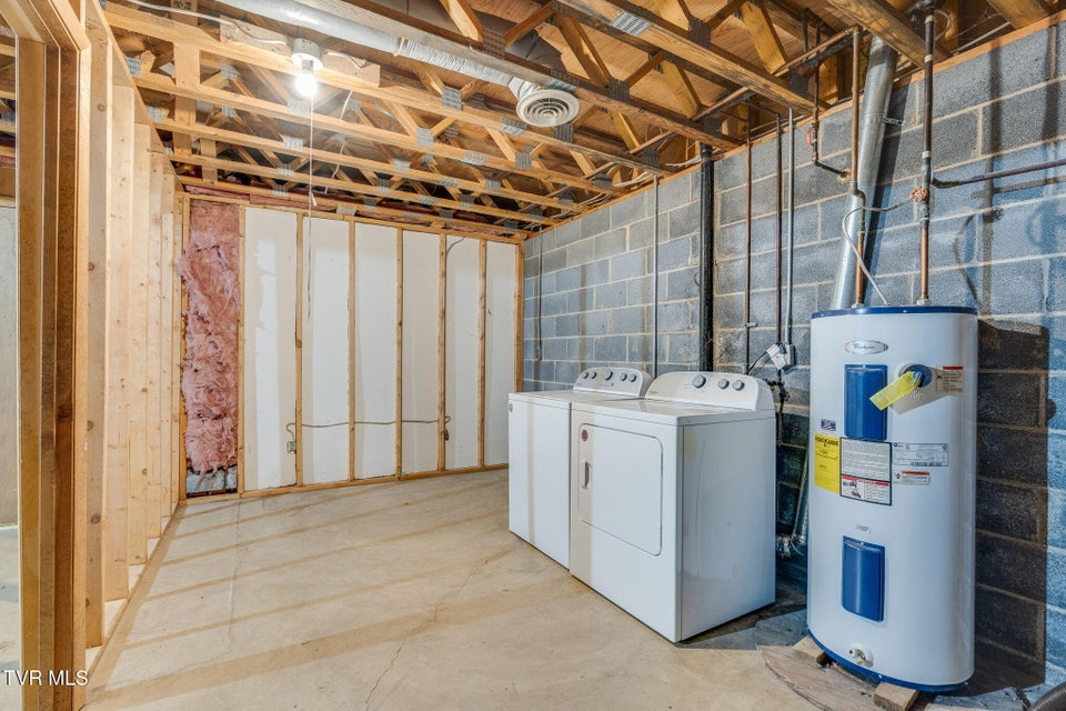 Photo #23: 2517 Sinking Creek Road