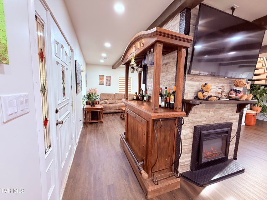 Photo #11: 119 Main Boulevard