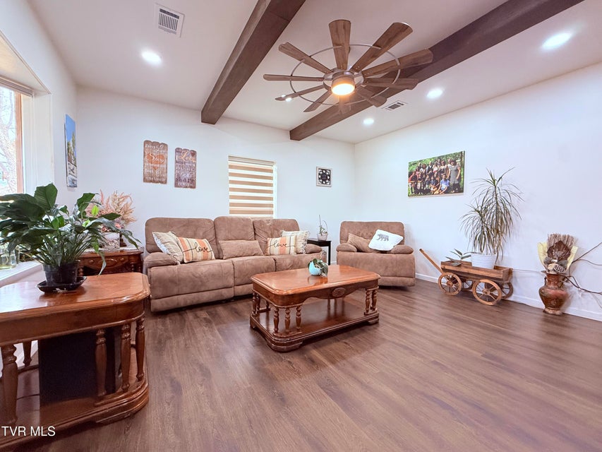 Photo #12: 119 Main Boulevard