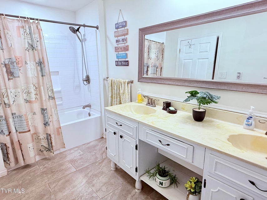 Photo #17: 119 Main Boulevard