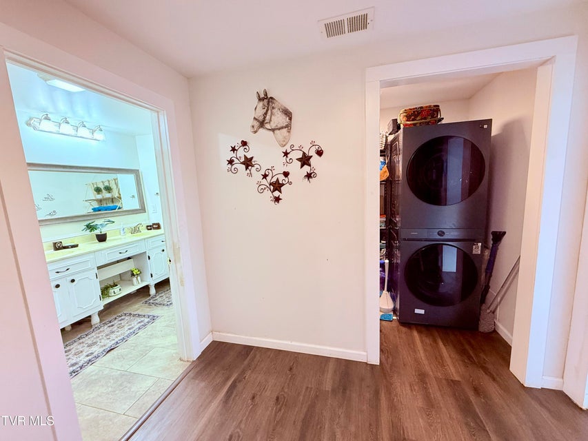 Photo #22: 119 Main Boulevard