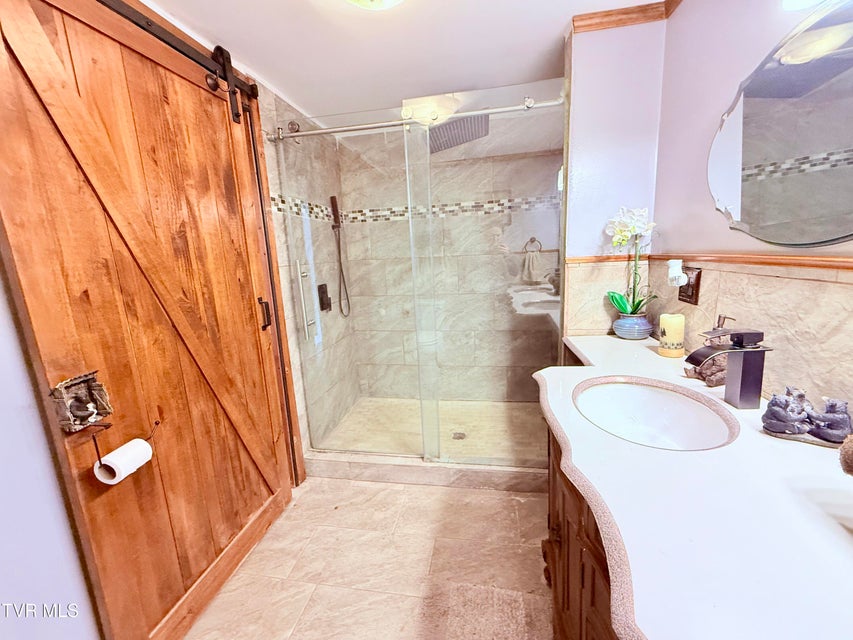 Photo #29: 119 Main Boulevard