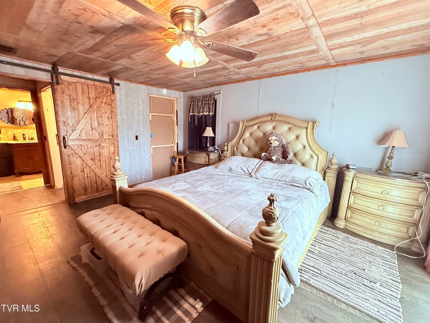 Photo #35: 119 Main Boulevard