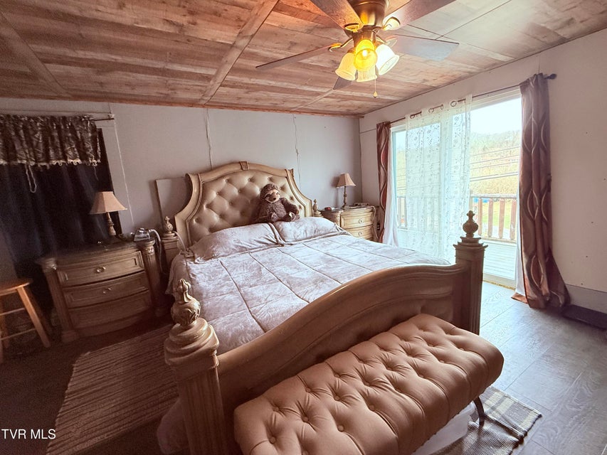 Photo #36: 119 Main Boulevard