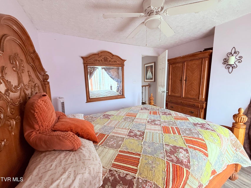 Photo #44: 119 Main Boulevard