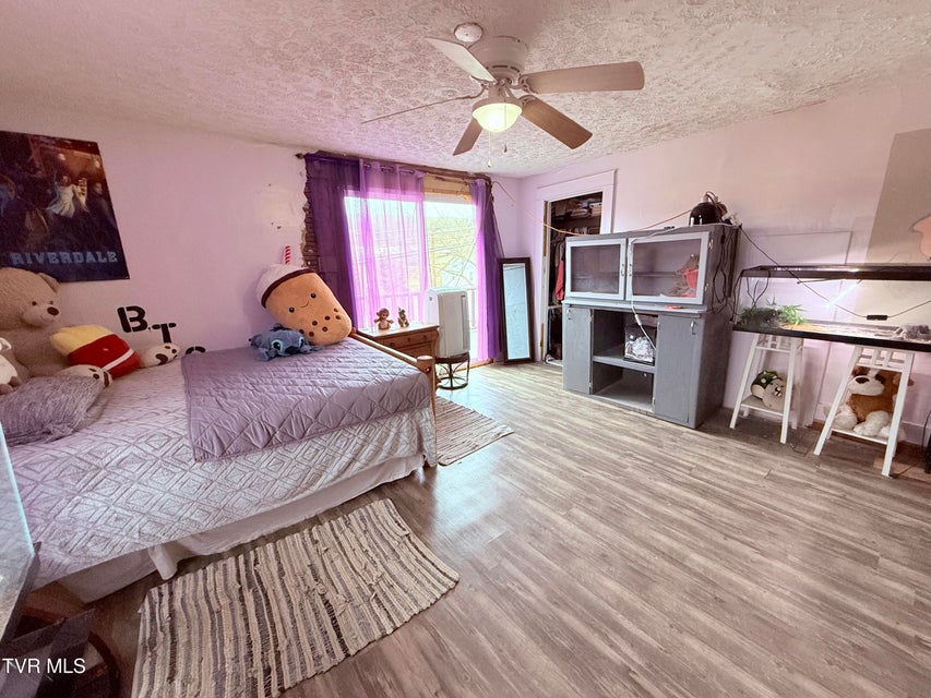 Photo #46: 119 Main Boulevard