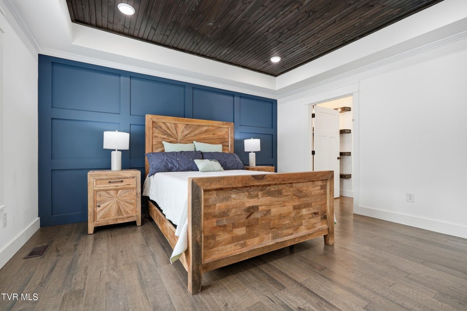 Photo #16: 707 Cherokee Street