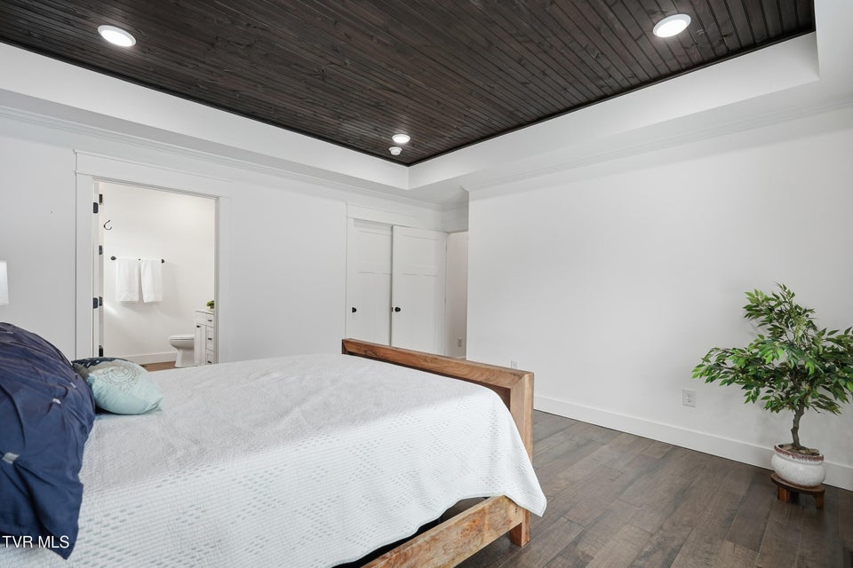 Photo #17: 707 Cherokee Street