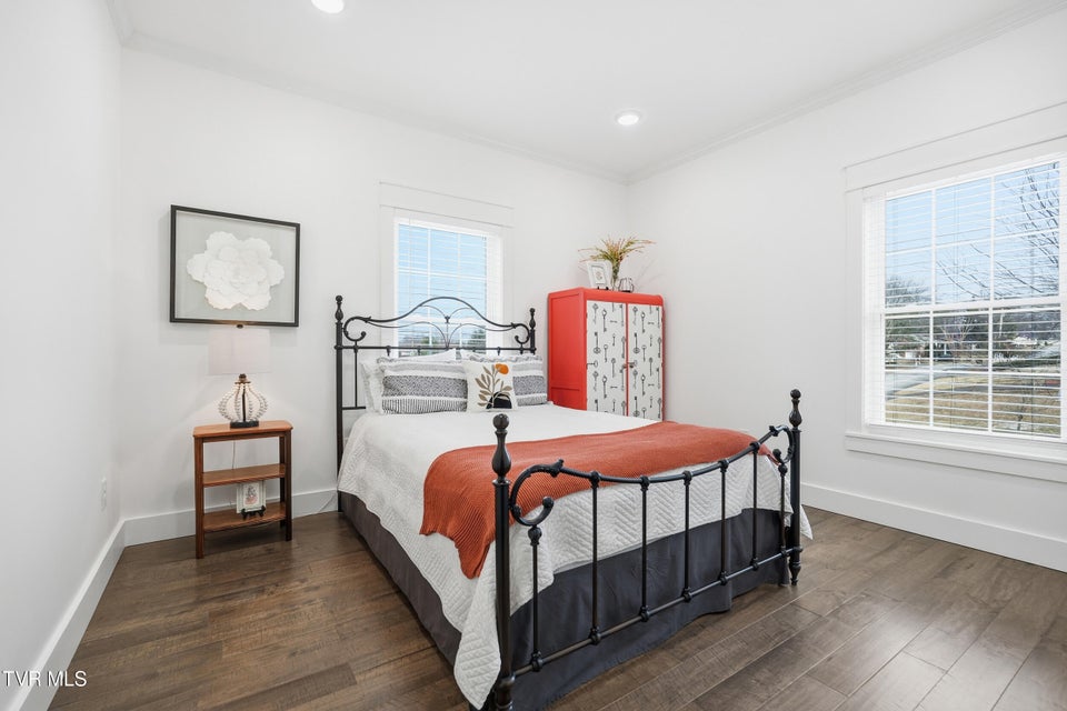 Photo #24: 707 Cherokee Street