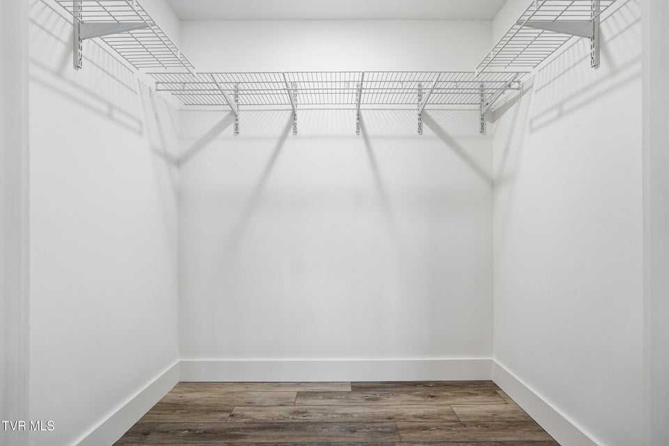 Photo #31: 707 Cherokee Street