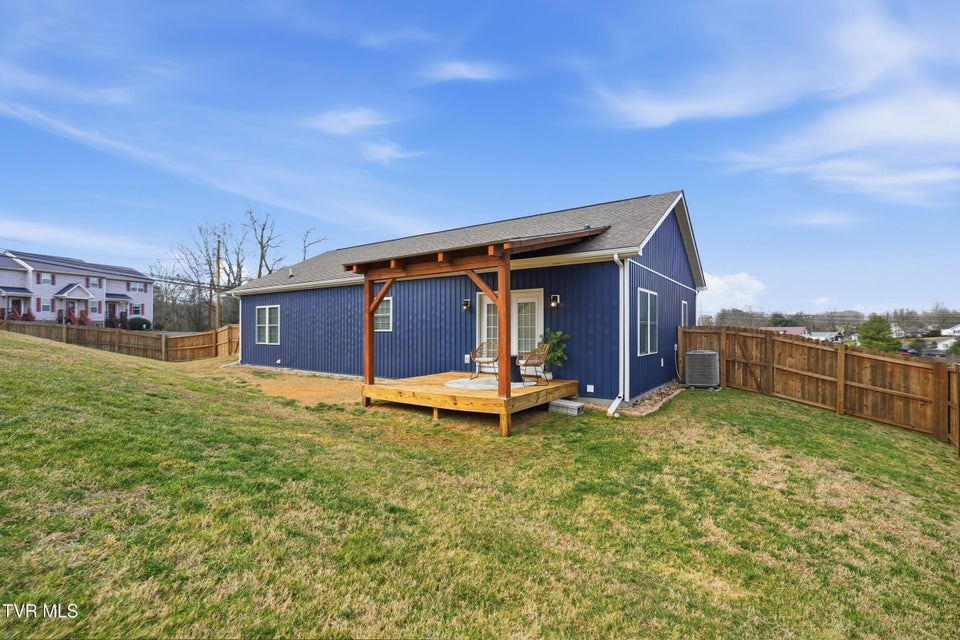 Photo #43: 707 Cherokee Street