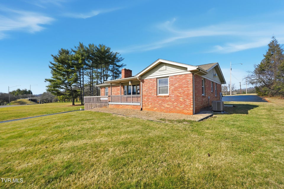 Photo #3: 1510 Bluff City Highway