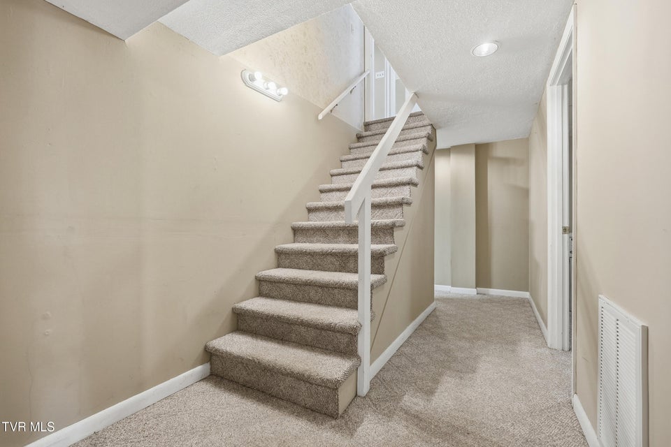 Photo #25: 1510 Bluff City Highway